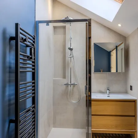 Chalet Peak - Saskia 302 - Sensational New - 3 Bedroom, 3 Bathroom Vaujany